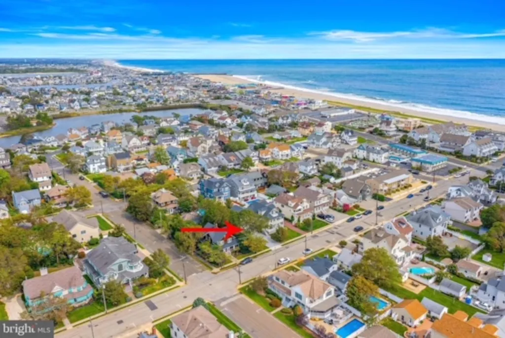 One block to the ocean
