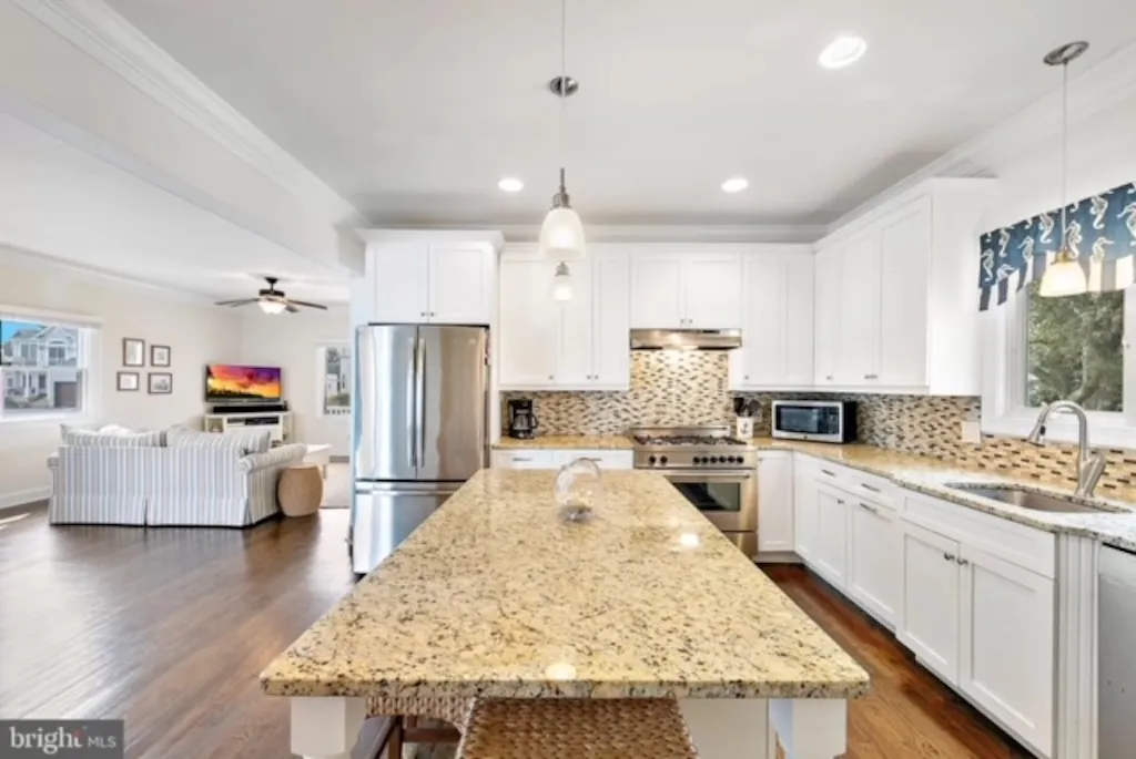 Open Kitchen