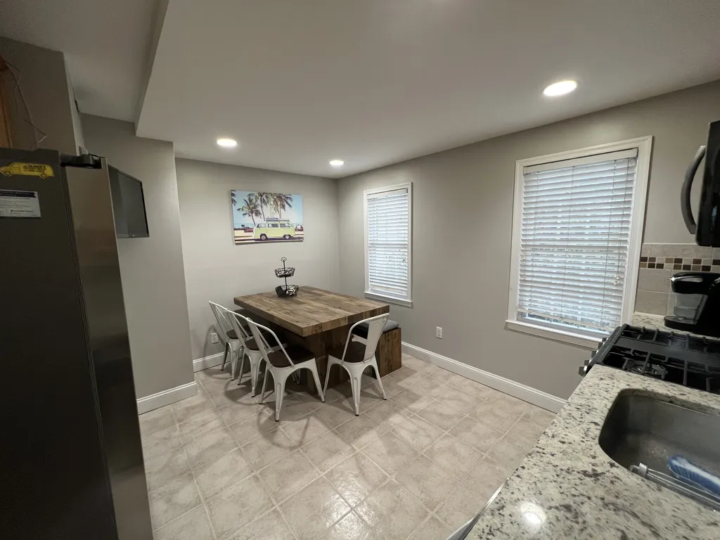 Kitchen Main Floor
