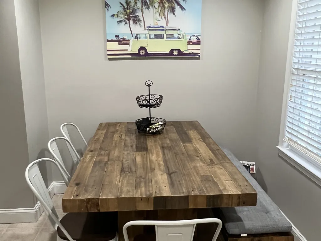 Kitchen Main Floor