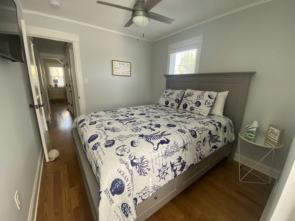 Bedroom 3 - 2 of 2