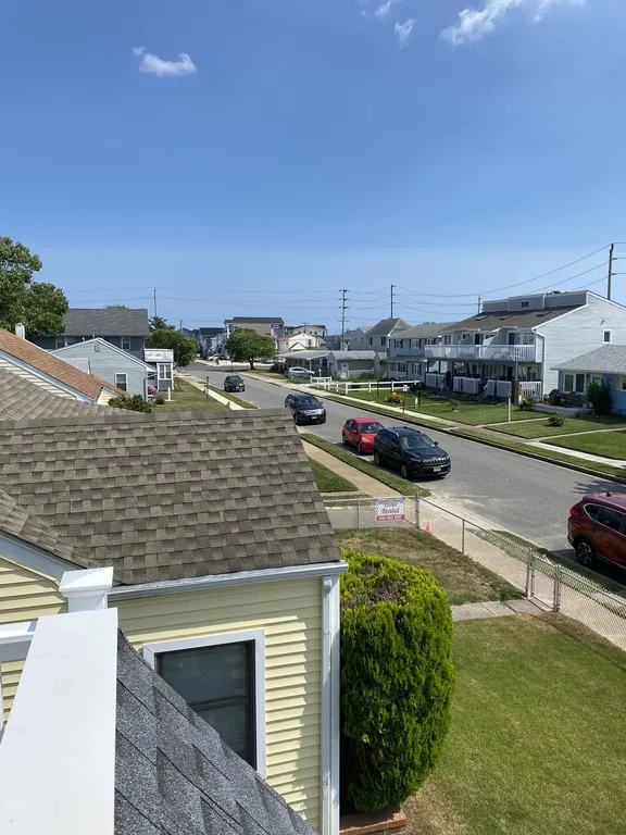 Quiet location, 1.5 blocks to beach