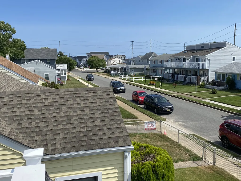 Quiet location, 1.5 blocks to beach