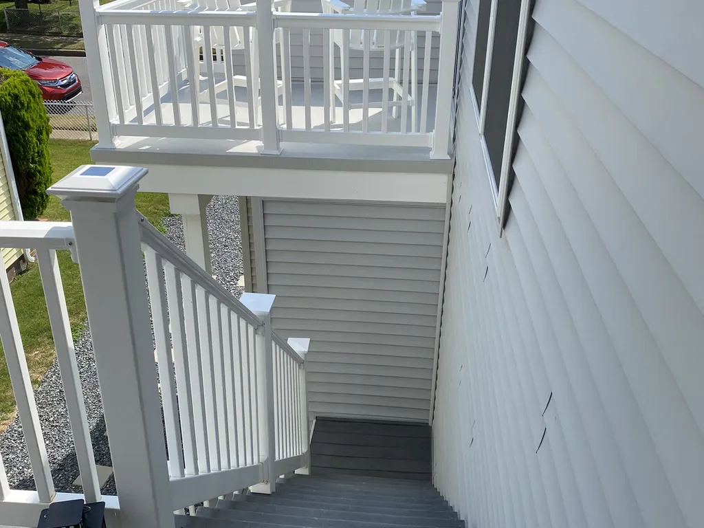 Second floor unit