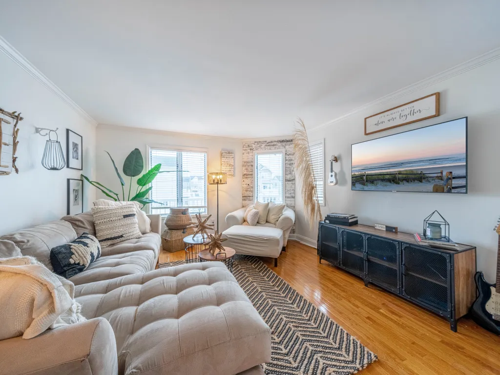 Family Room with 55&amp;quot; Smart TV