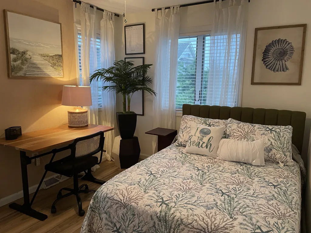Guest Bedroom with Full and Desk/Chair
