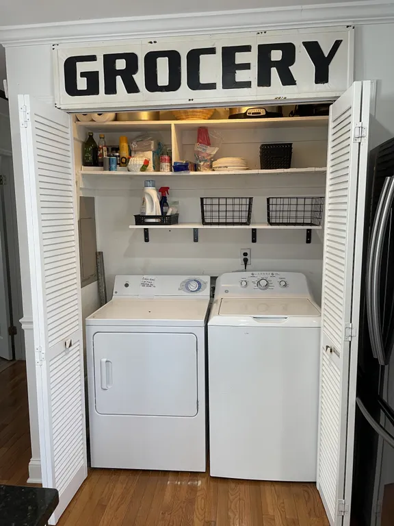 Full Washer and Dryer
