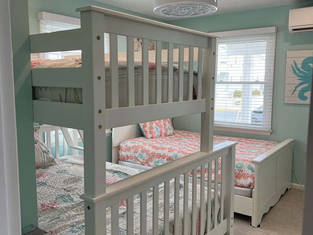 Bunk bed bedroom