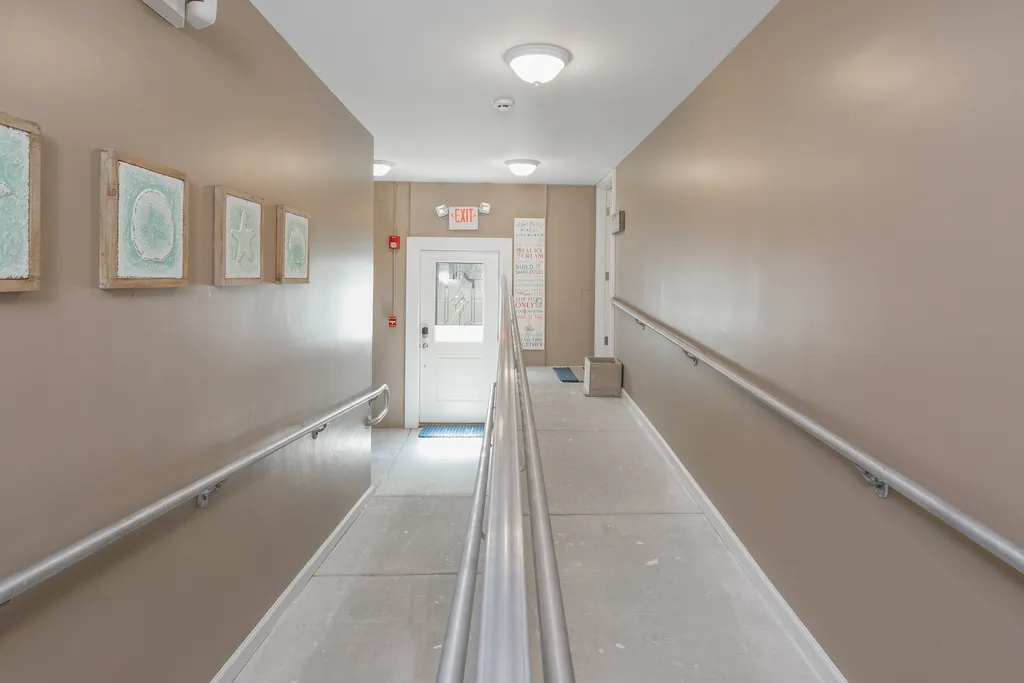 Side entry into In-Law Suite