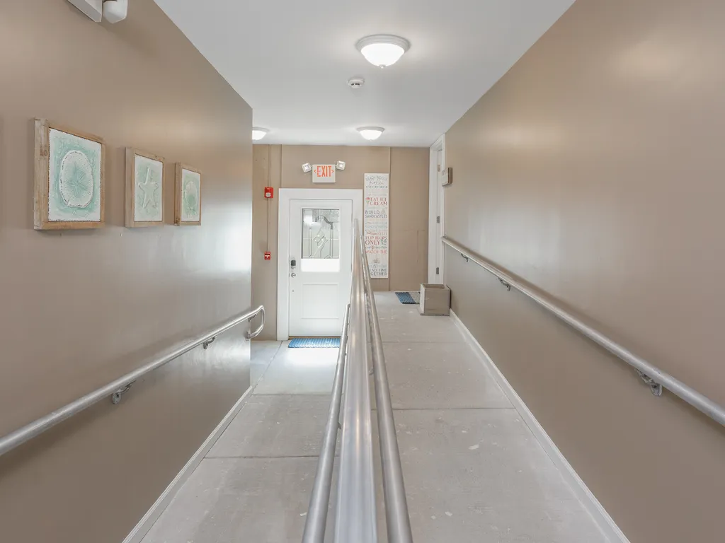 Side entry into In-Law Suite
