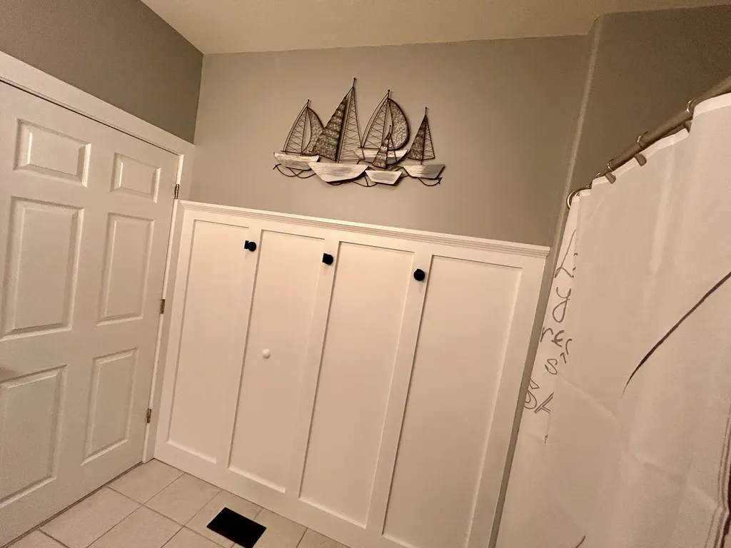 Master Bath wainscoting