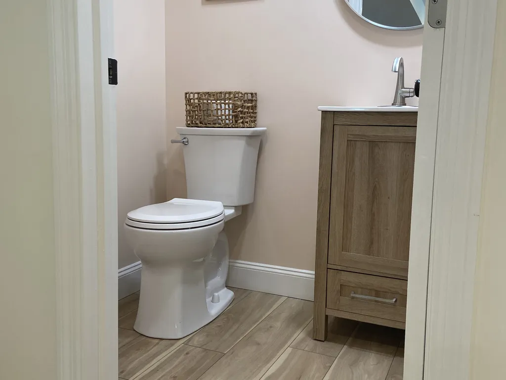 Downstairs Bathroom
