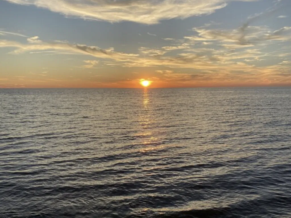 Amazing Sunsets 1 Block Away