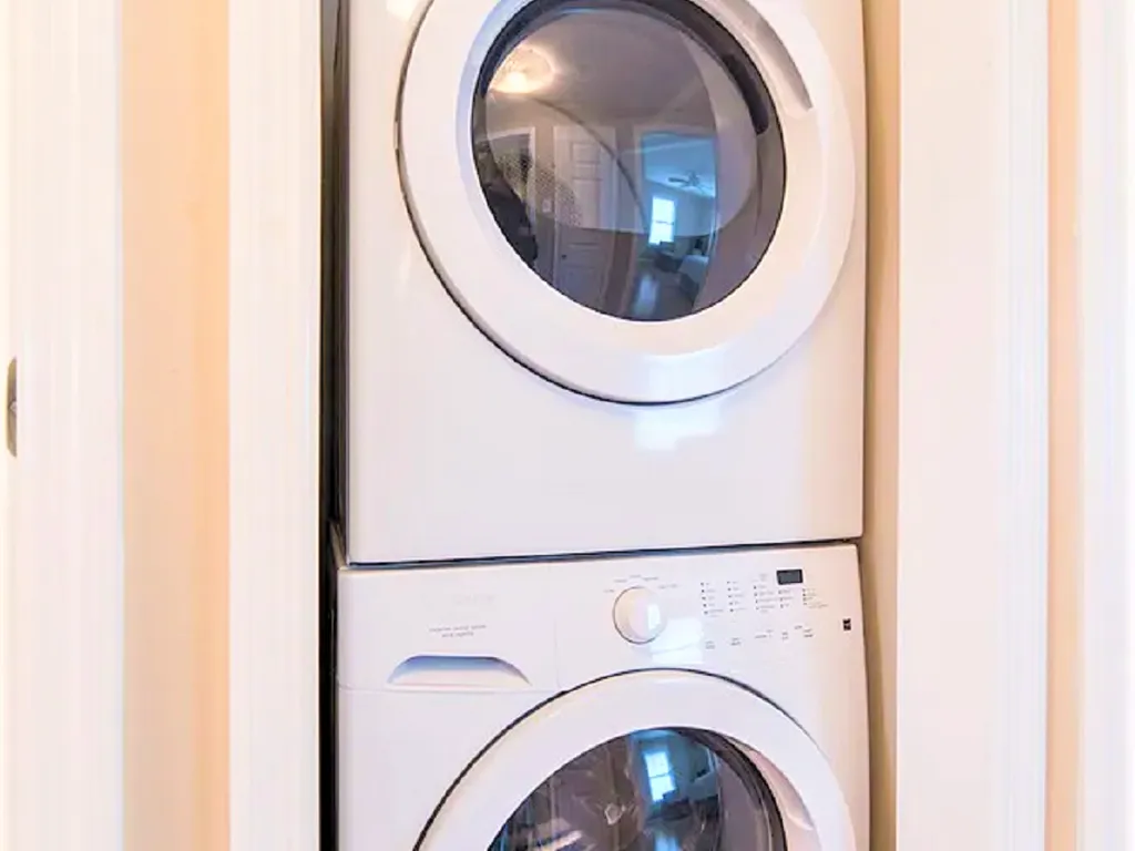 washer and dryer in condo
