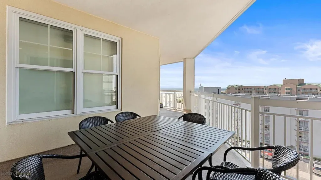 Covered Outdoor Dining Area