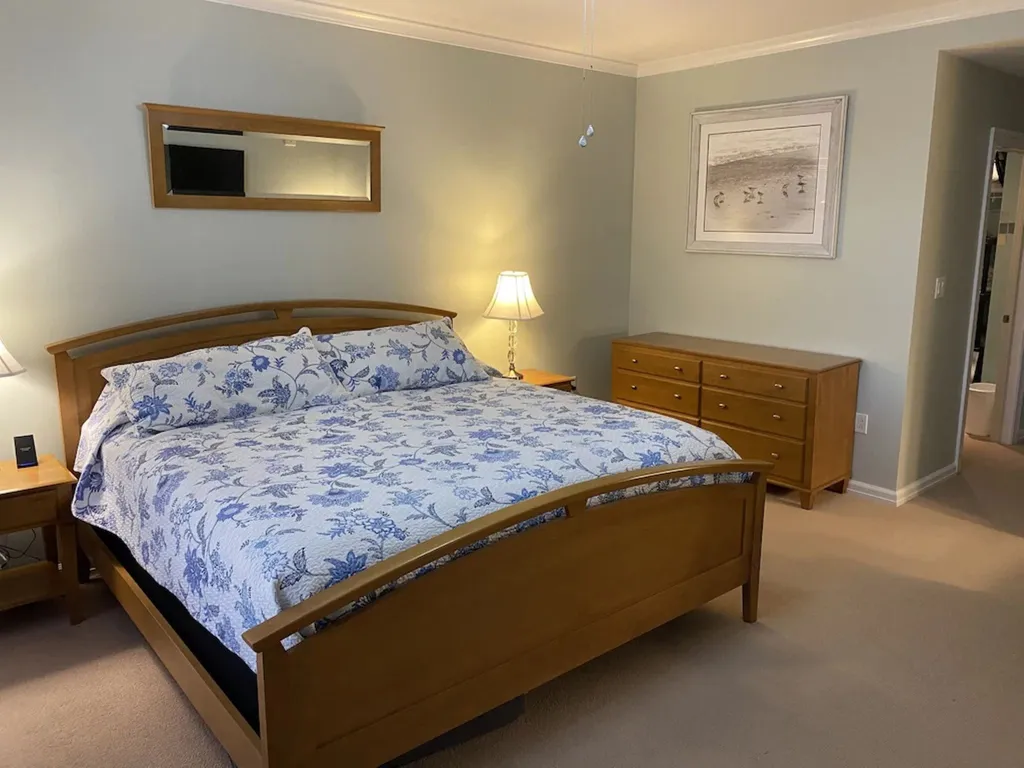 Master King Bed