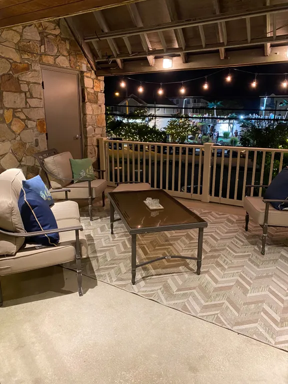 Shared Front Deck