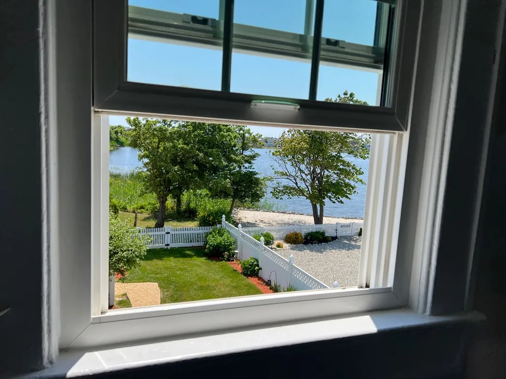 South East Bedroom Lake view 