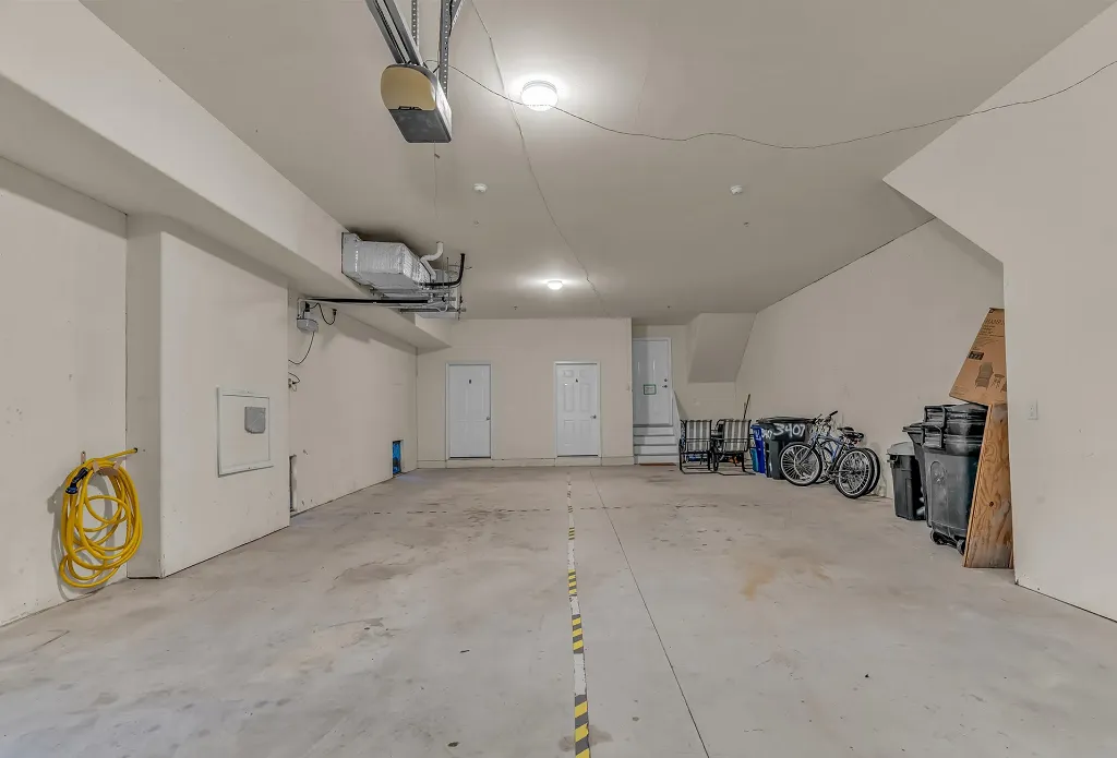 Garage and Foyer Entry