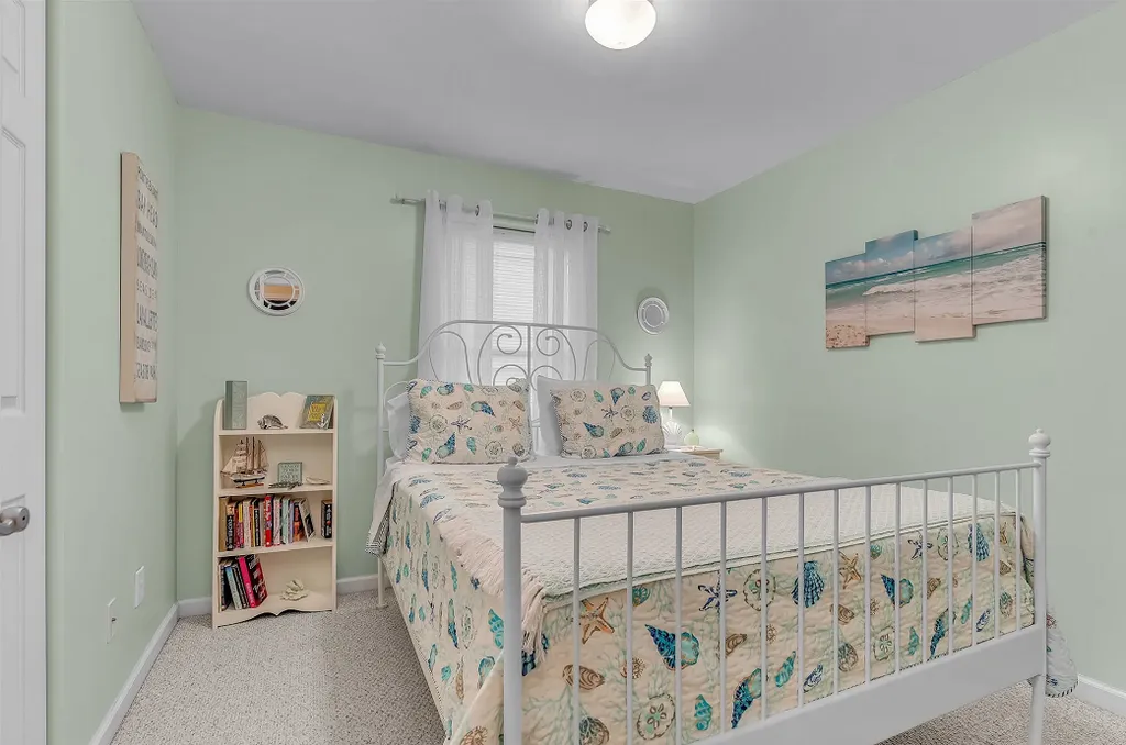 Guest Bedroom #1