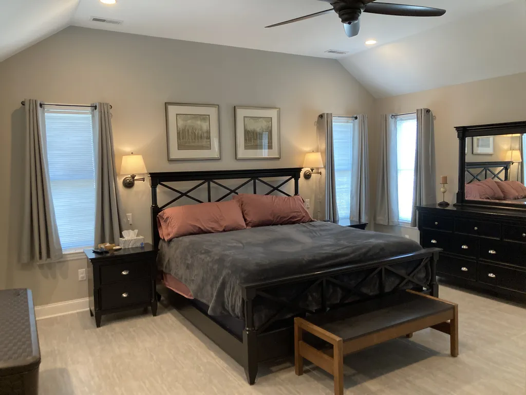 Master Bedroom King Size Bed