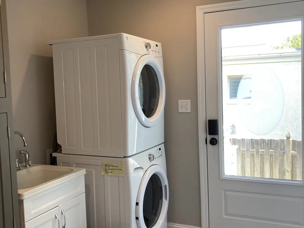 Full Size Washer and Dryer