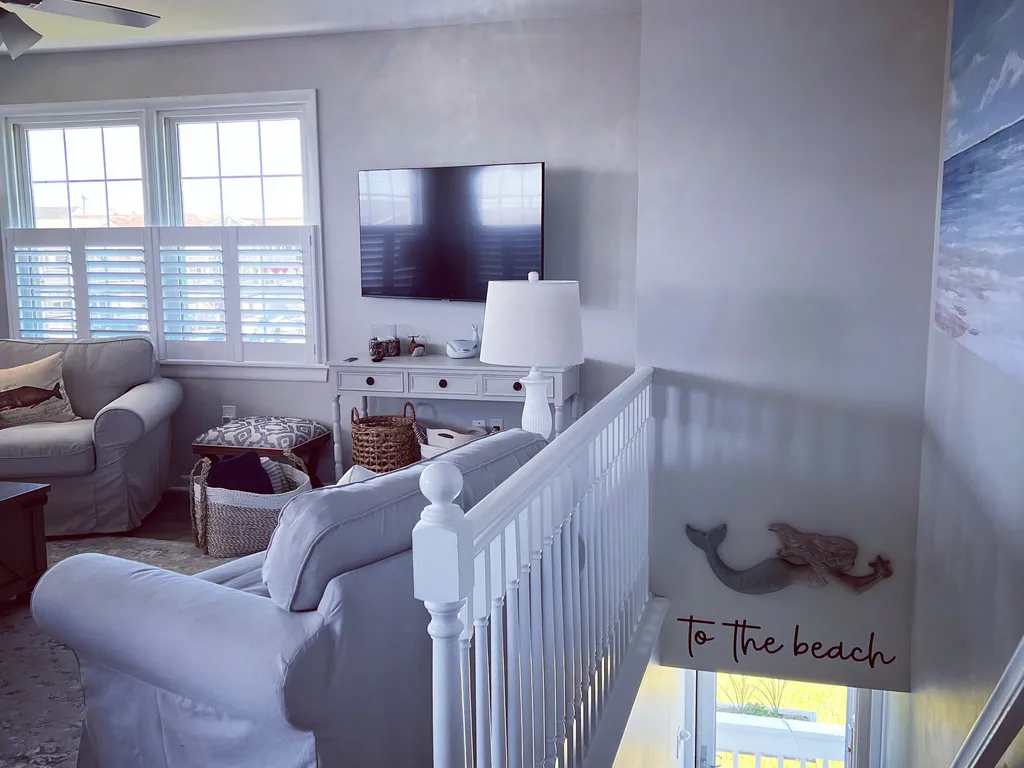 Entrance &amp;amp; Living Room