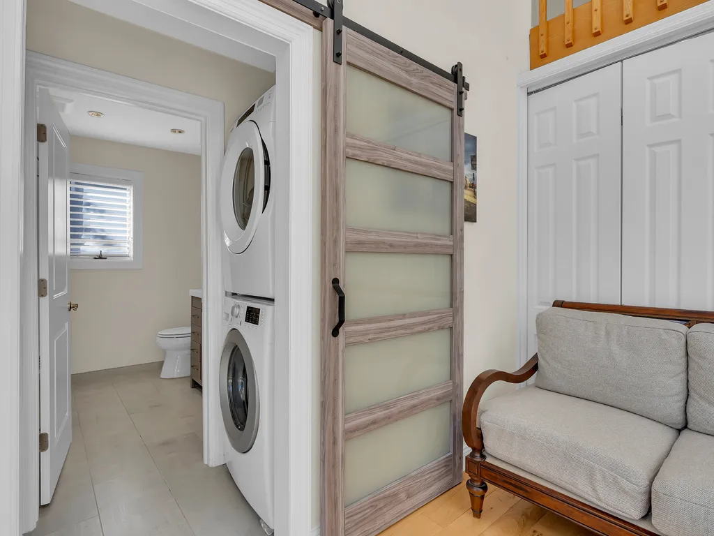 Queen Sized Murphy Bed, Washer and Dryer