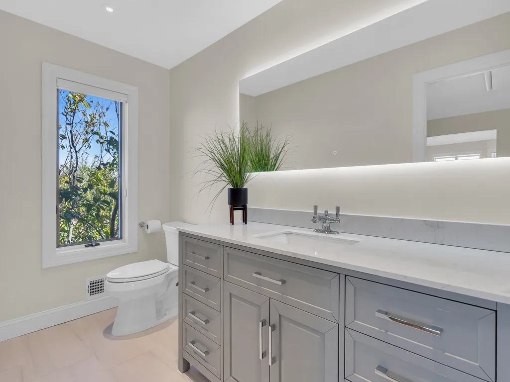 Powder Room, recently renovated
