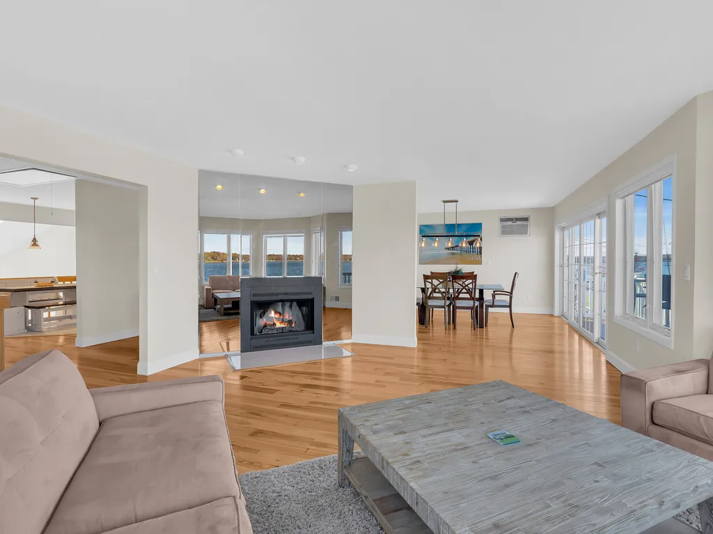 Wood burning Fireplace (cold weather months only)