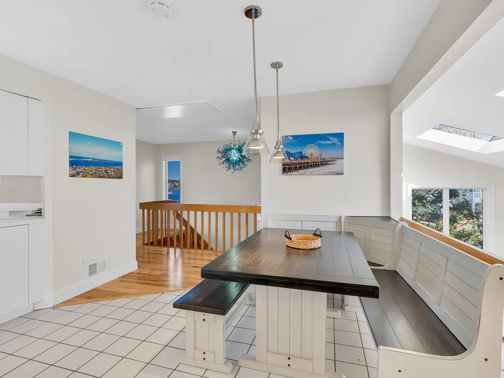 Breakfast Nook