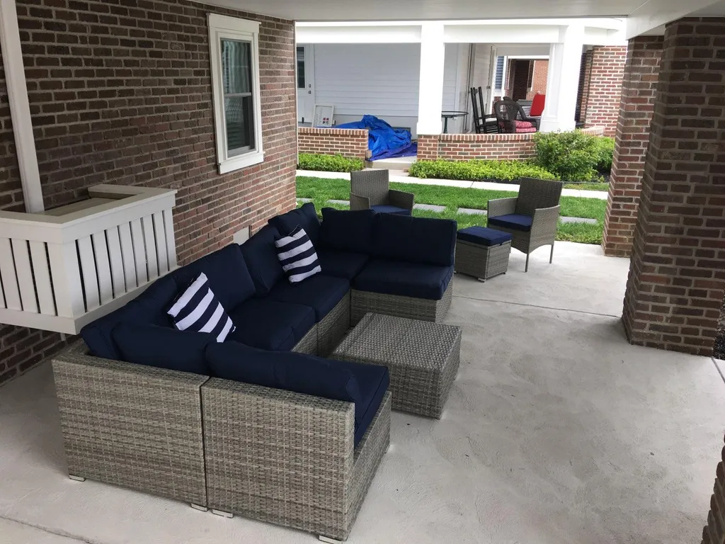 Comfy seating!