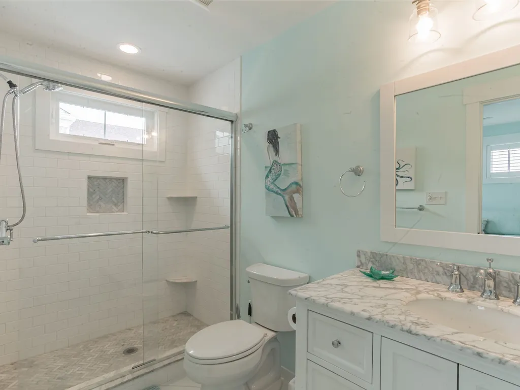 Master bedroom 2 ensuite with marble top sink