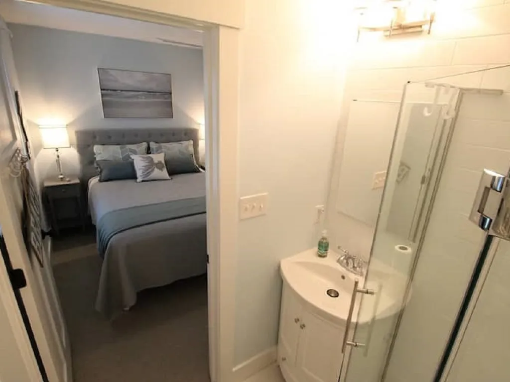 Master bedroom 3 ensuite