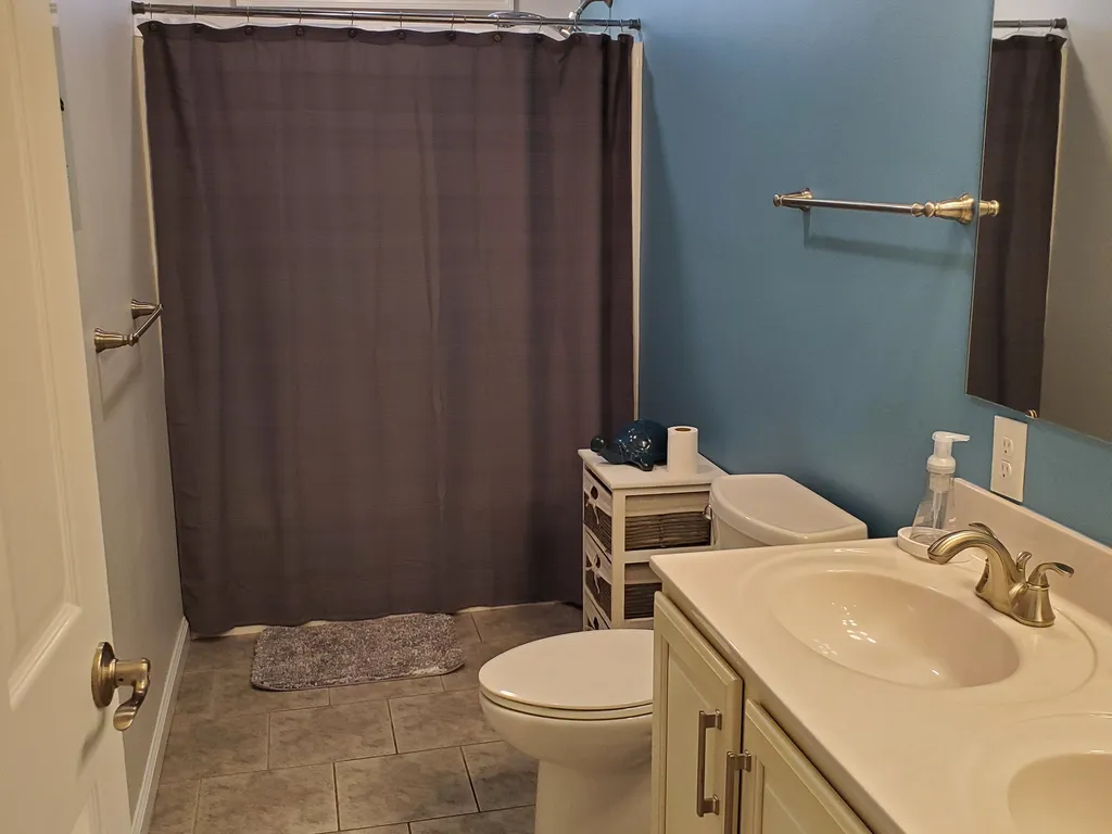 Main Bathroom