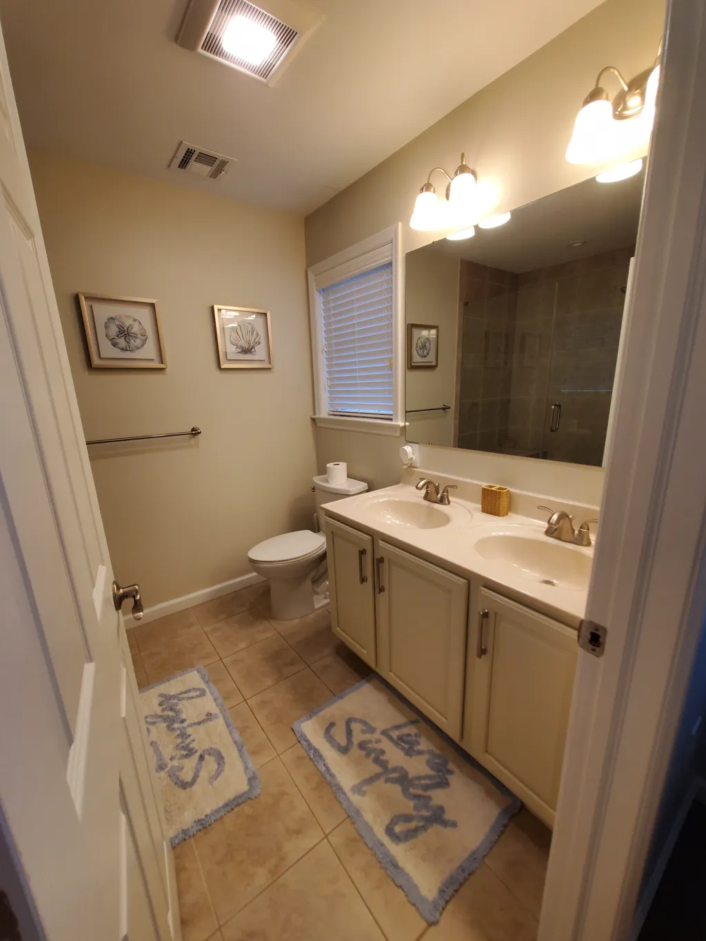 Main Bedroom Bathroom