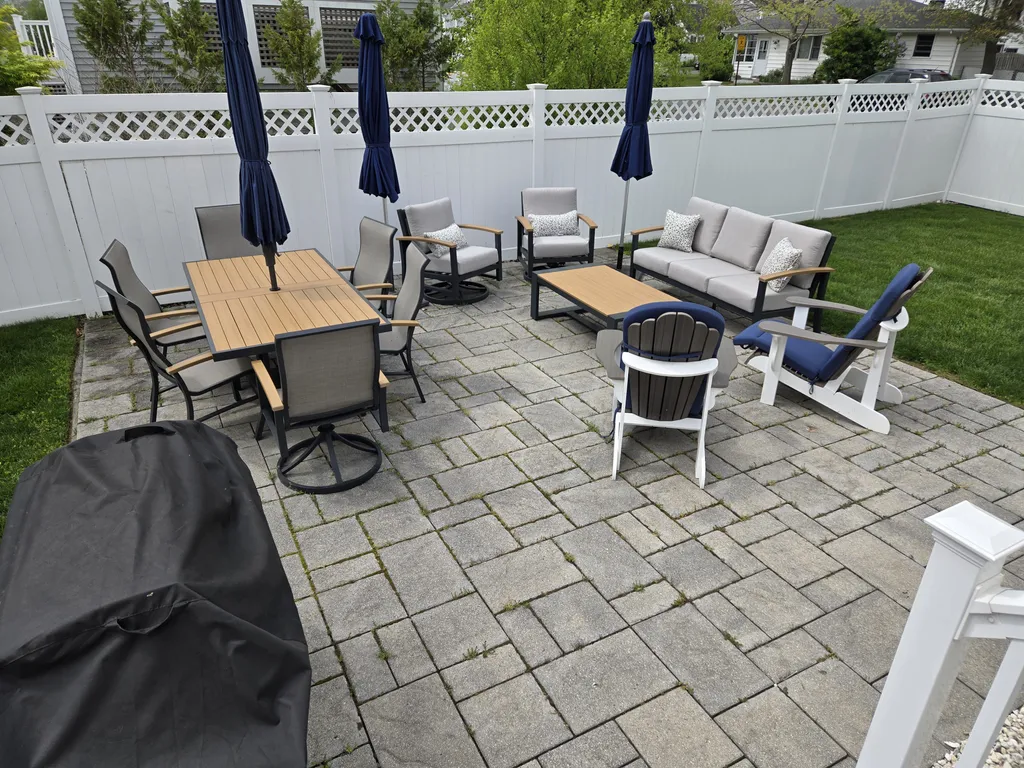 Sitting Area