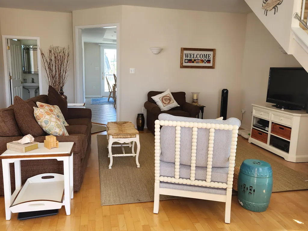 Family Room 2