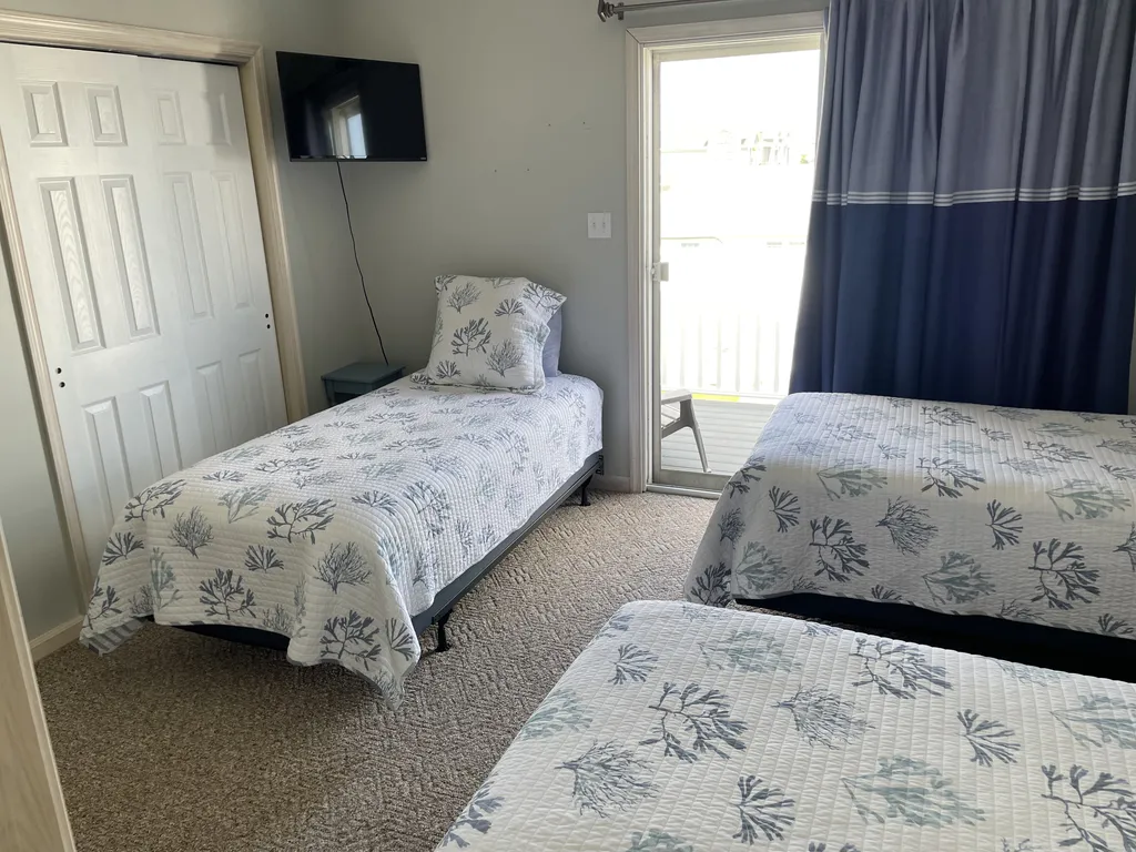 bedroom 3-b