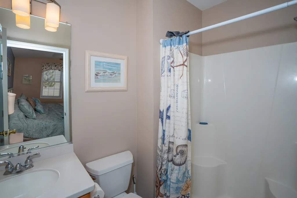 2nd Floor Master Bathroom