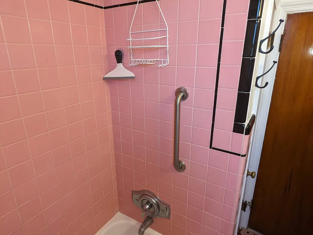 Full Bath