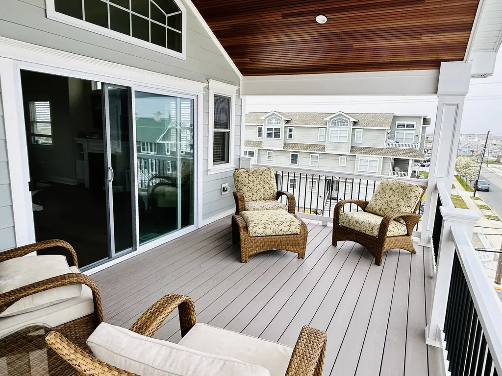 3rd floor deck.