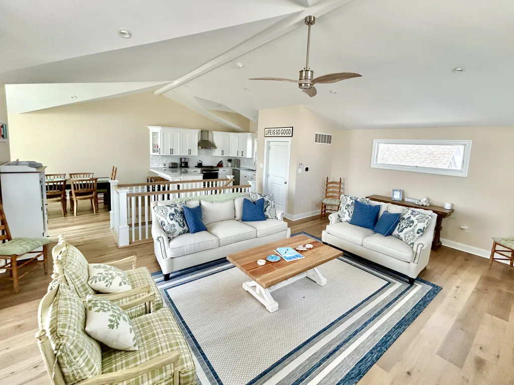 Living space, very cozy and open.