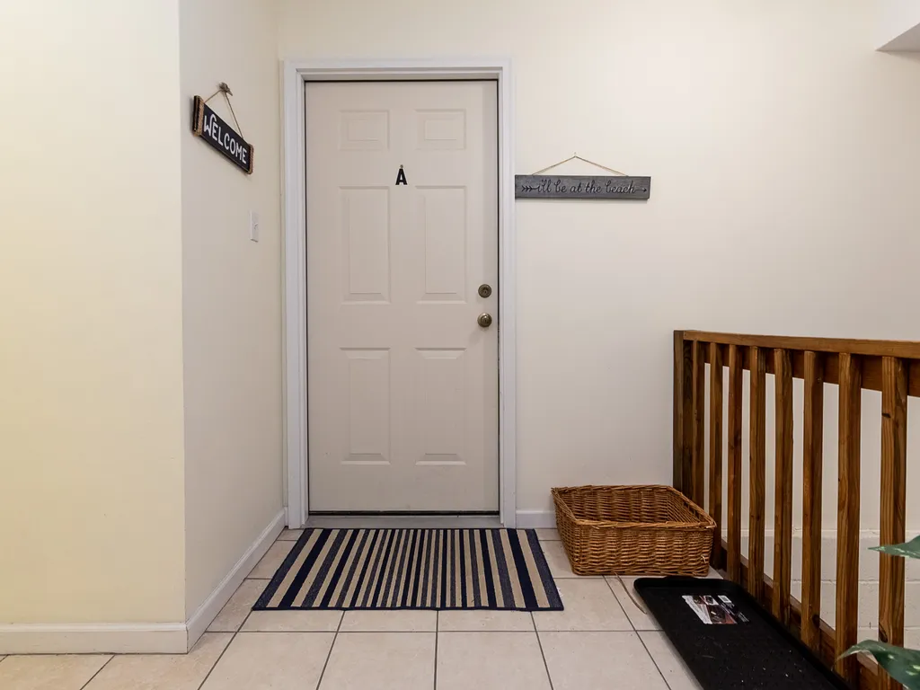 Lower Level (Street Level) Entrance