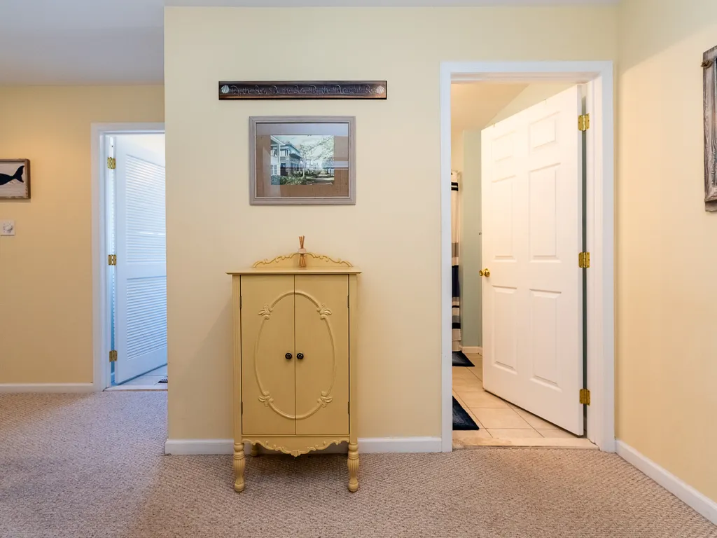 Main level entry
