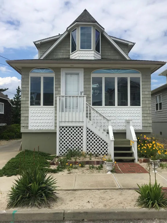 Welcome to 7 Kerr Avenue Lavallette 