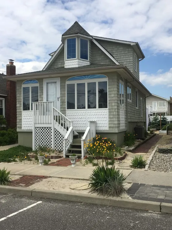 WELCOME TO 7 KERR AVENUE LAVALLETTE