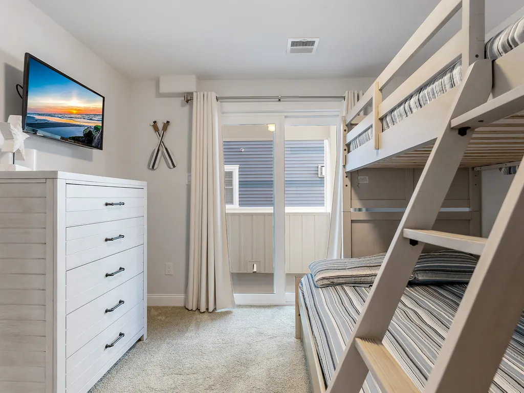 2nd Bedroom with Patio Access