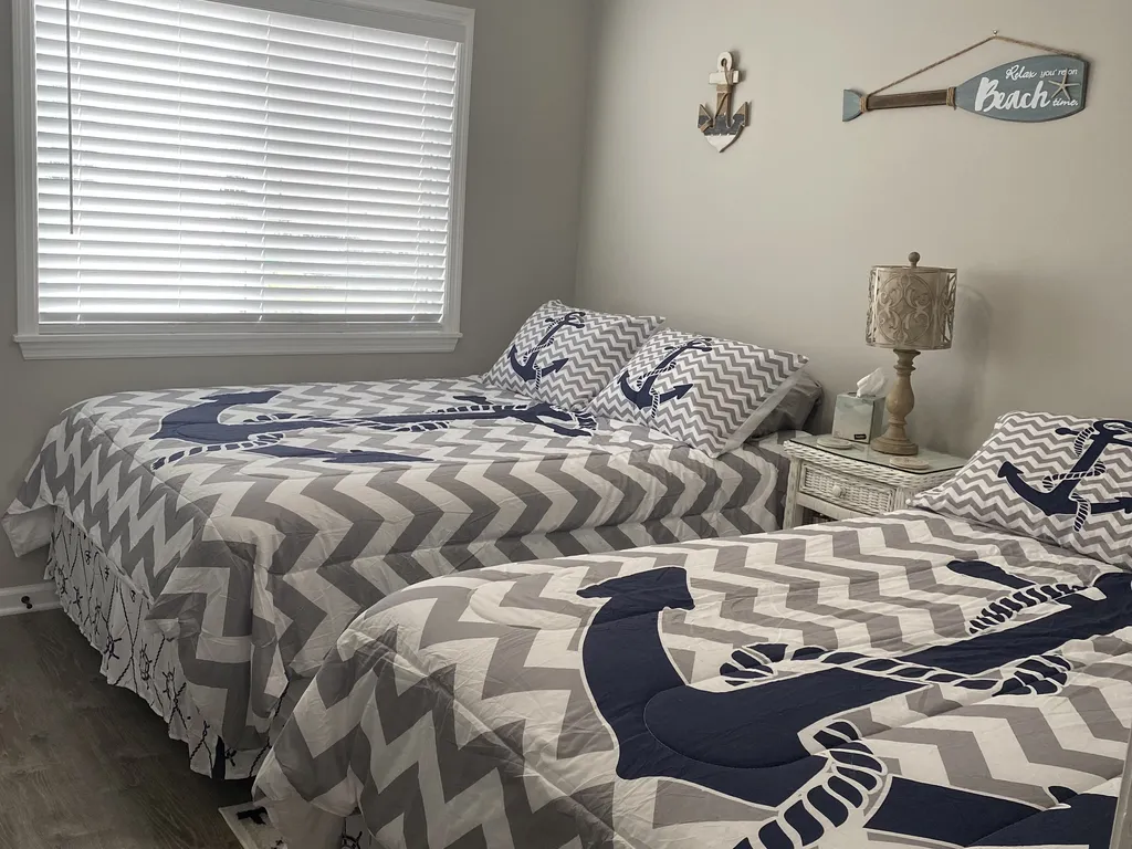 Remolded Bedroom 2 Queen new beds.