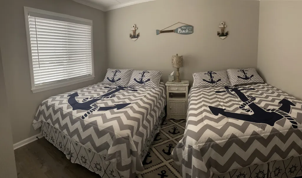 2 Queen Beds